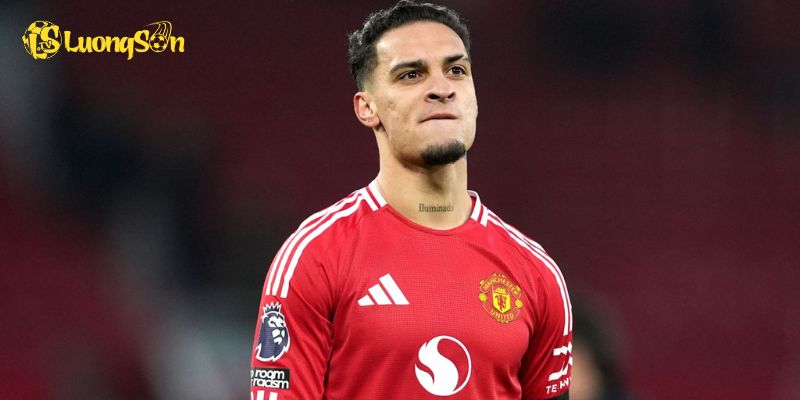 Sự nghiệp cúa Antony từ bom xịt đến siêu sao